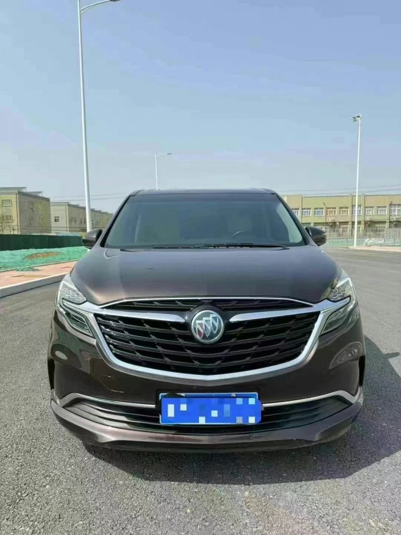 青岛22年别克GL81