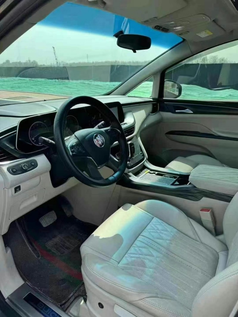 青岛22年别克GL86