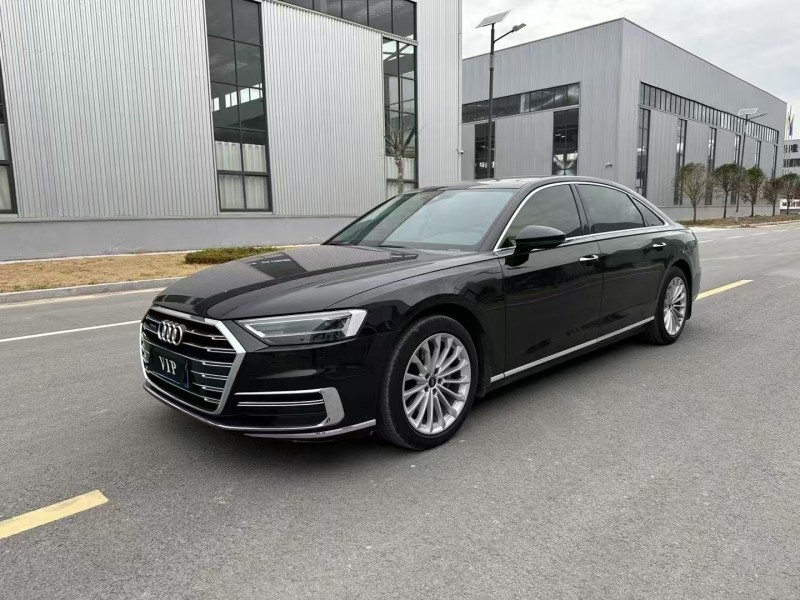 徐州21年奥迪A8L3