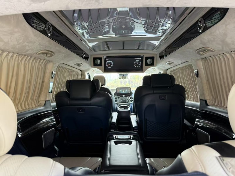 徐州21年奔驰威霆4