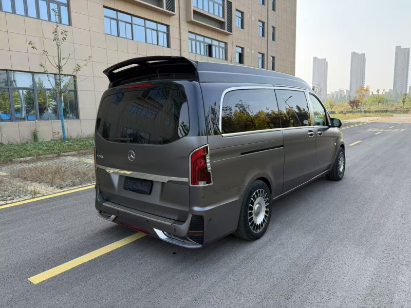 徐州21年奔驰威霆7