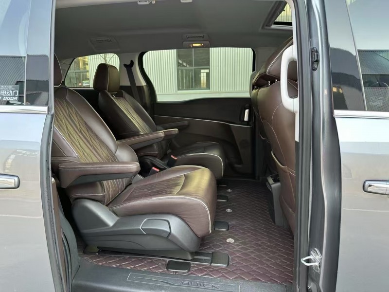 徐州22年别克GL84