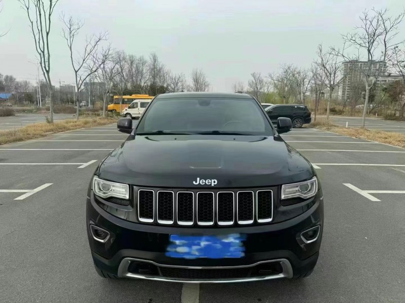 濟寧15年Jeep大切諾基1
