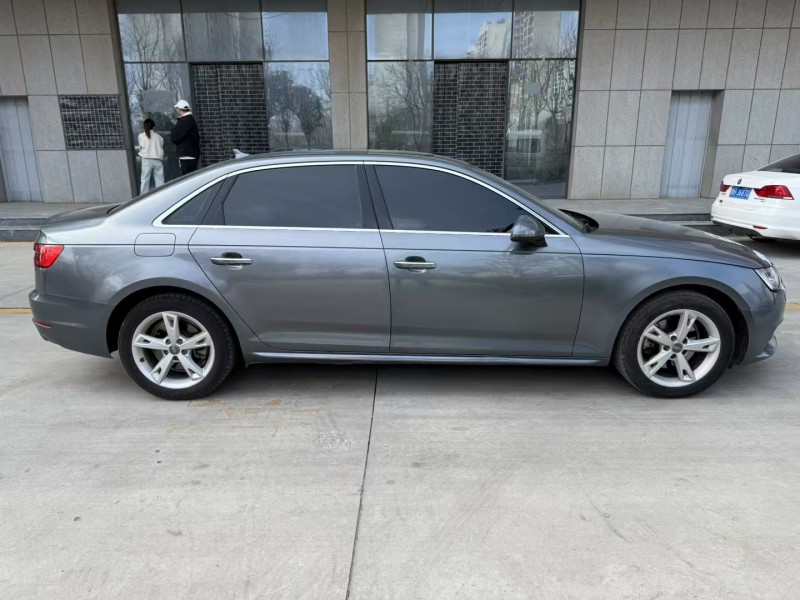 济宁17年奥迪A4L7