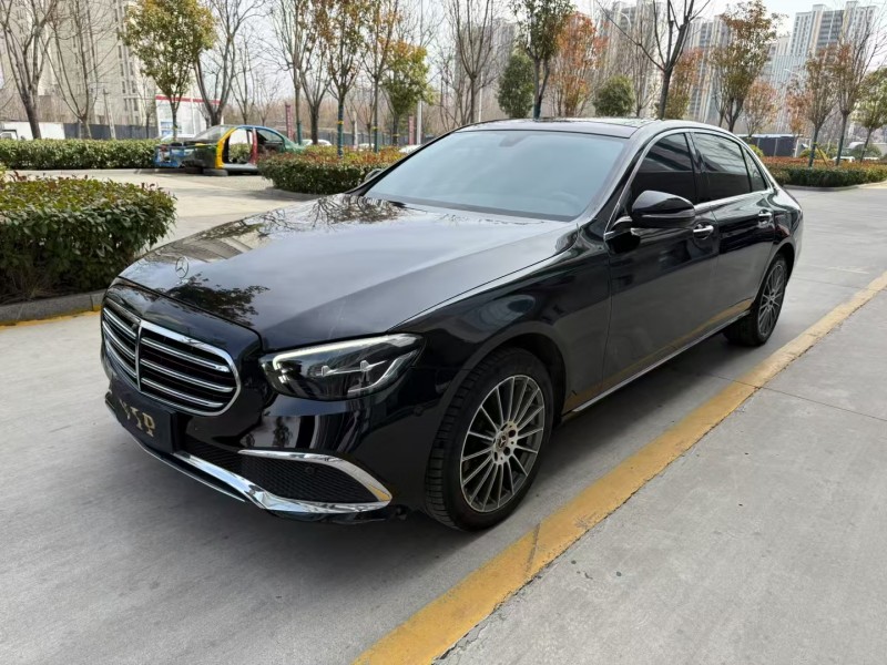 济宁21年奔驰E3
