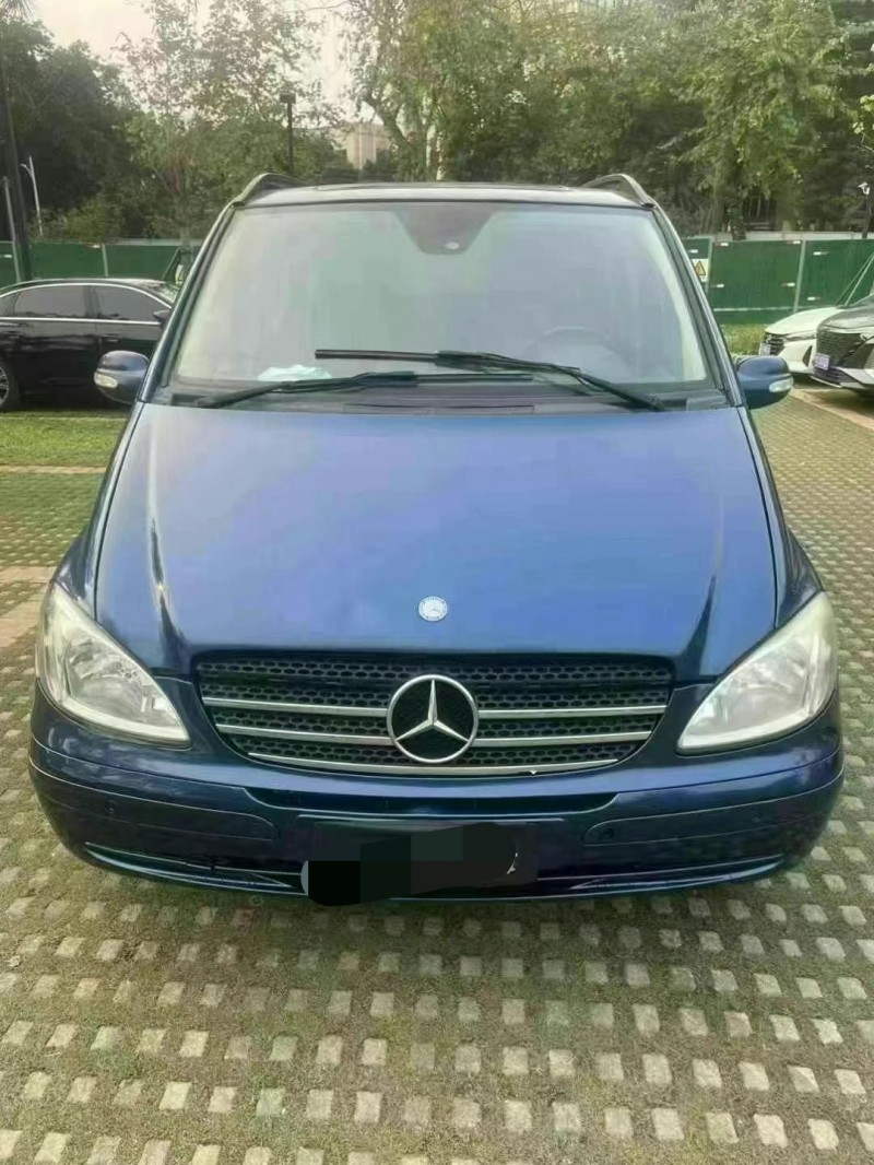 东莞10年奔驰唯雅诺1