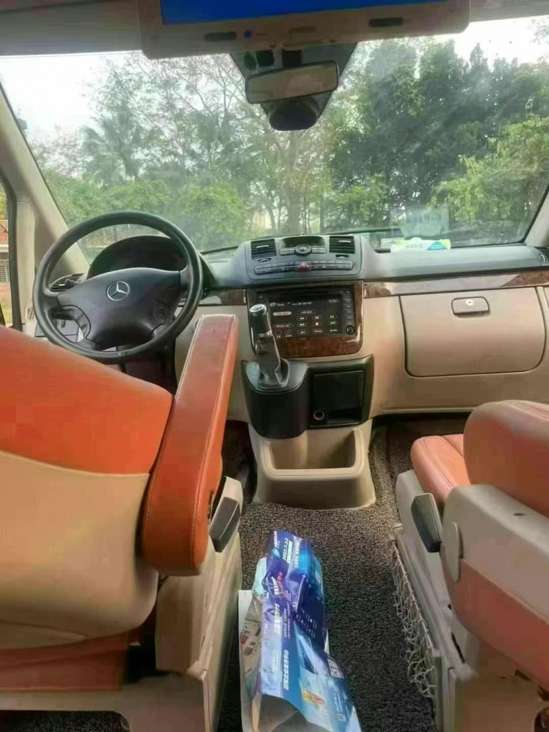 东莞10年奔驰唯雅诺5