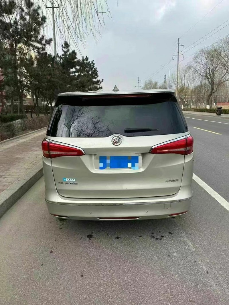 青岛18年别克GL89