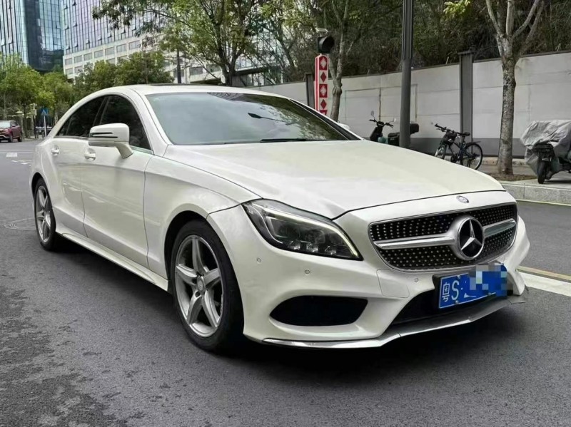 广州17年奔驰CLS4