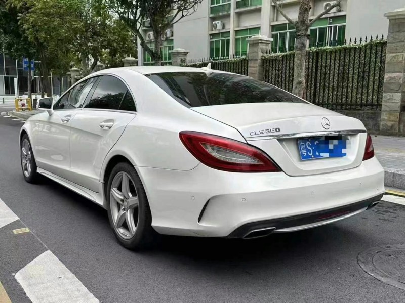 广州17年奔驰CLS7