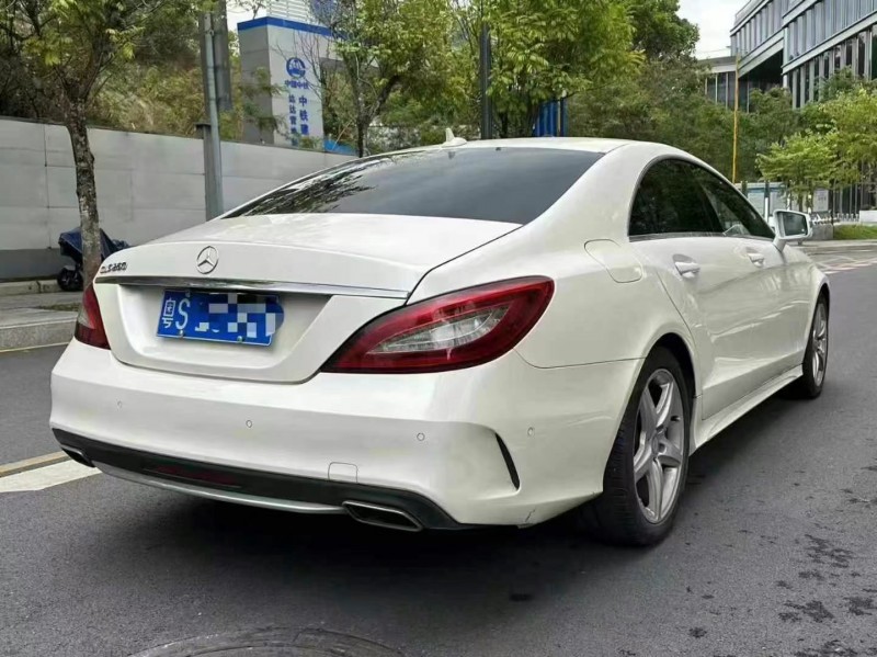 广州17年奔驰CLS8