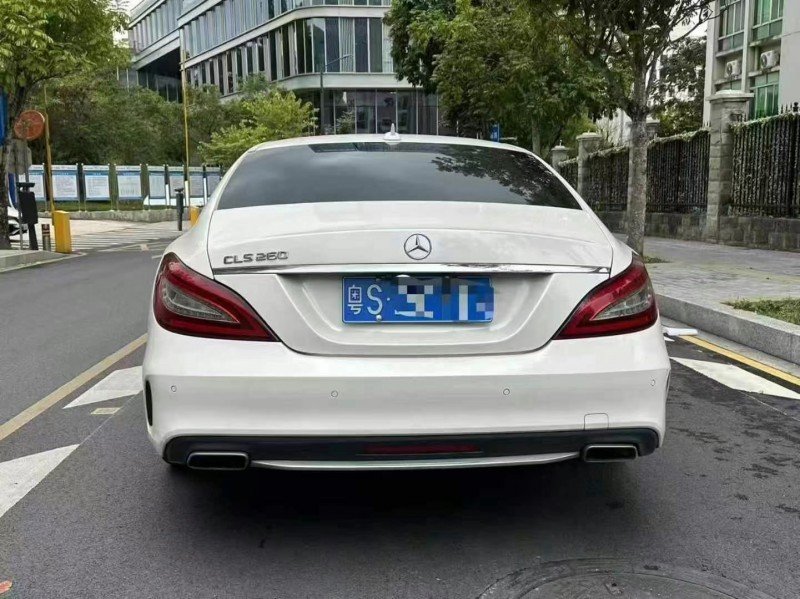 广州17年奔驰CLS9