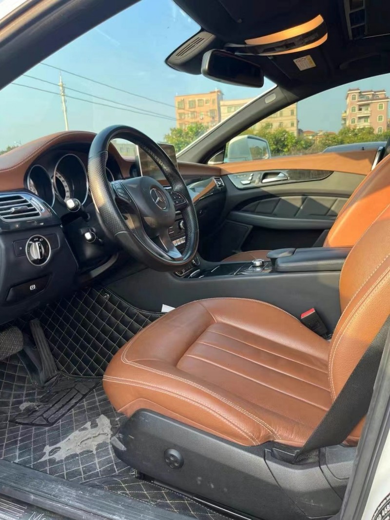 广州16年奔驰CLS5