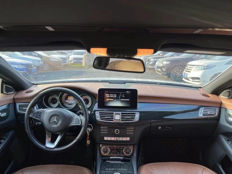 广州16年奔驰CLS7