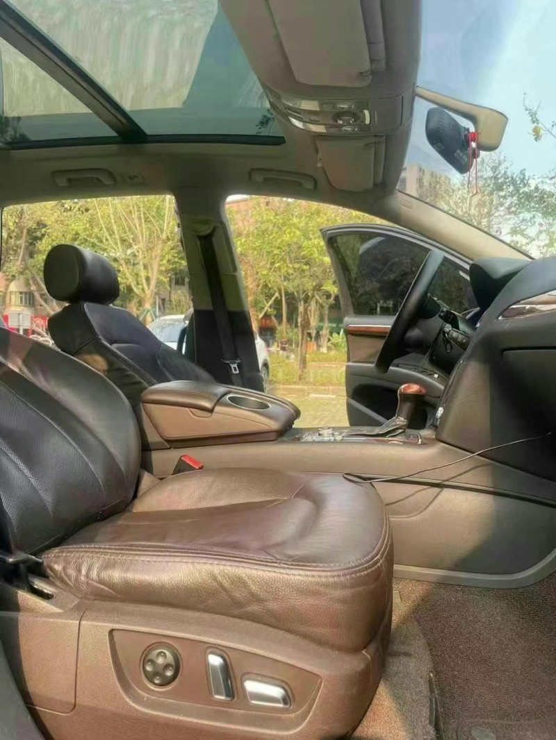 东莞12年奥迪Q73