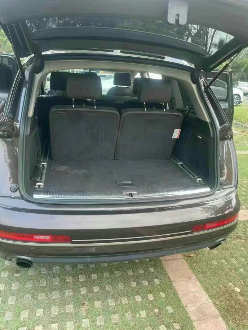 东莞12年奥迪Q77