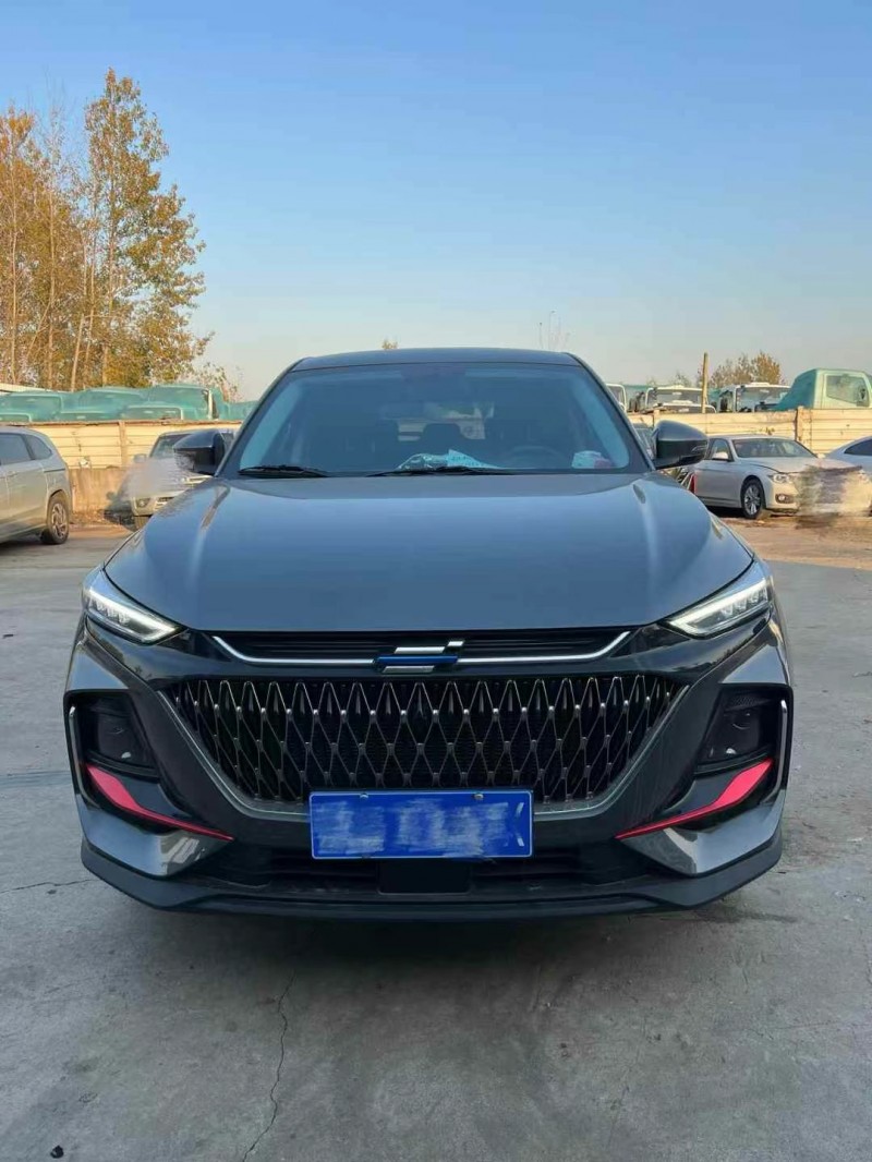 南京23年長安汽車歐尚1
