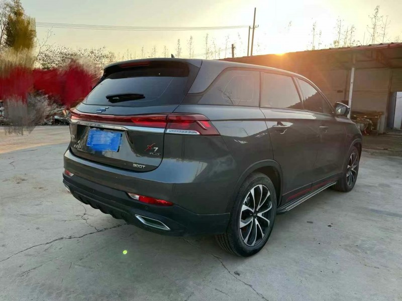 南京23年長安汽車歐尚8