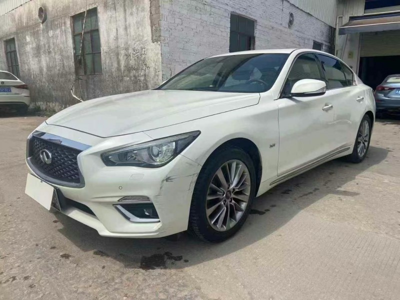 陽江19年英菲尼迪Q50L3