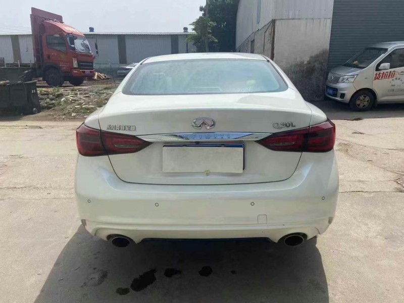陽江19年英菲尼迪Q50L8