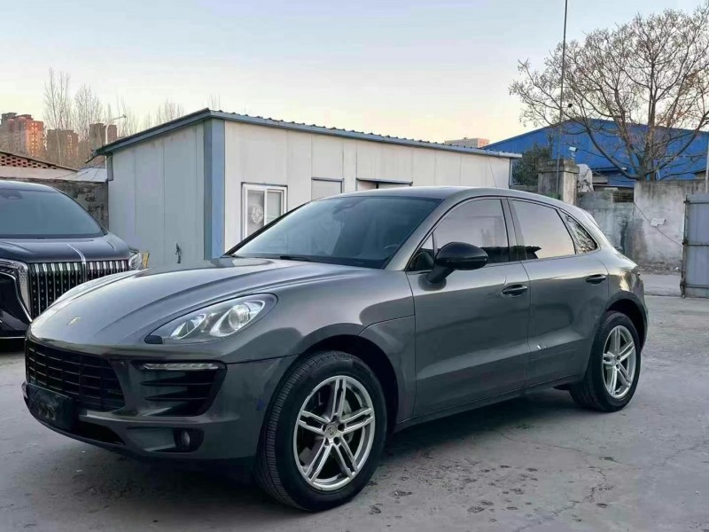 济宁17年保时捷Macan2
