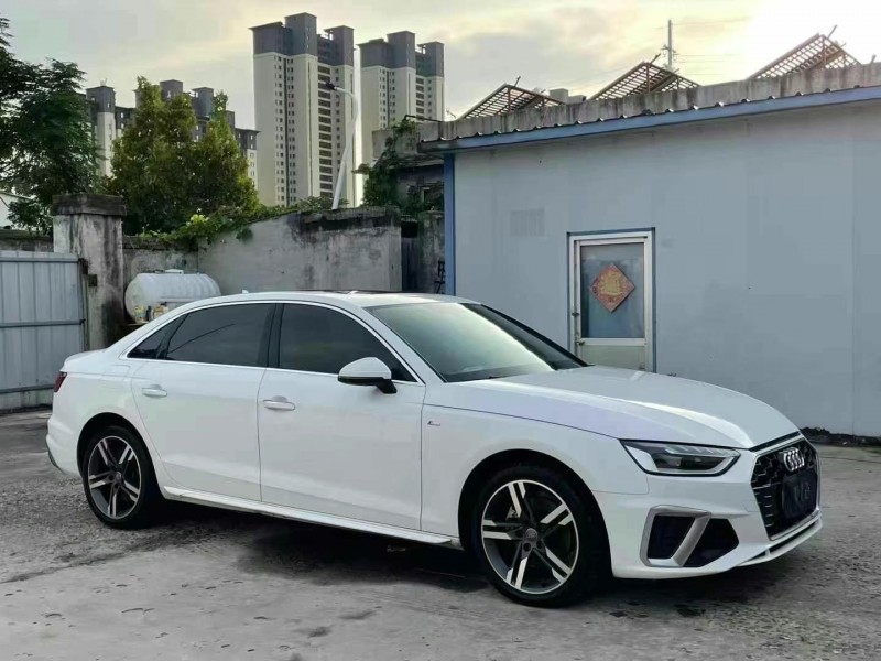 济宁21年奥迪A4L3