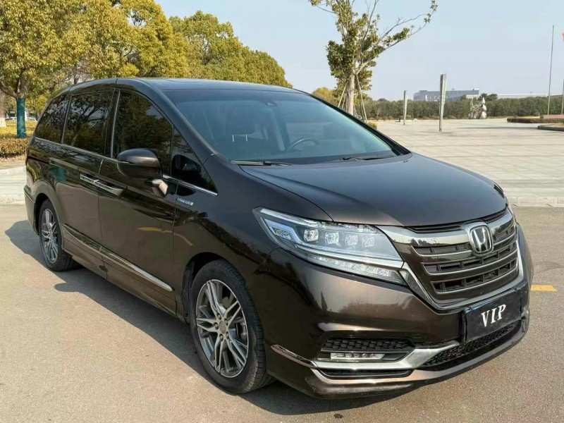 徐州19年本田艾力绅3