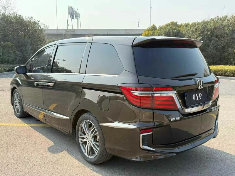 徐州19年本田艾力绅8