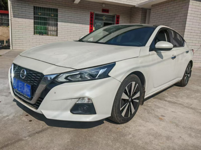萍鄉22年日產天籟2