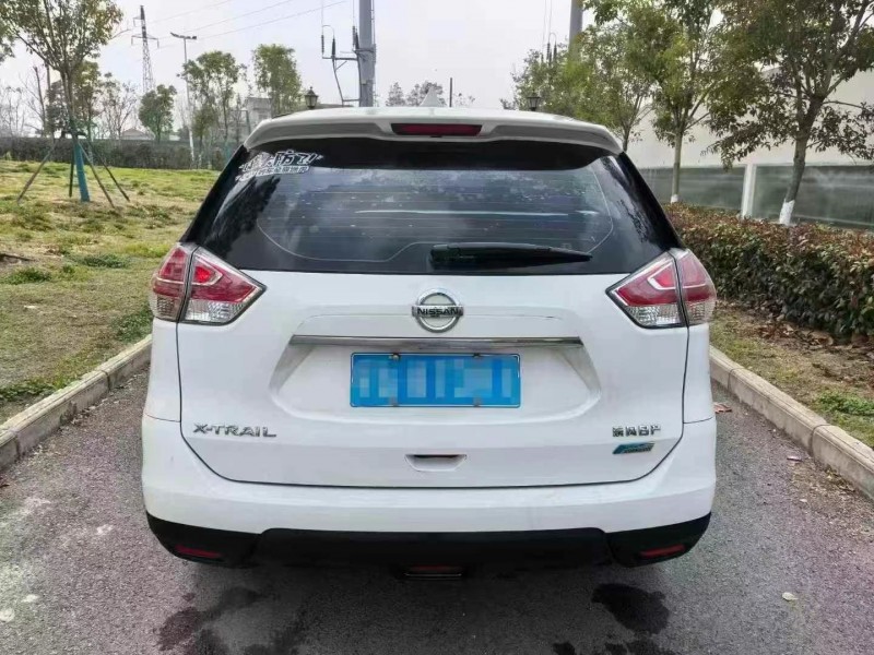 宜昌15年日產奇駿9