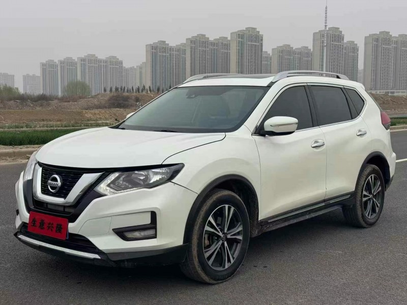 鄭州22年日產奇駿2