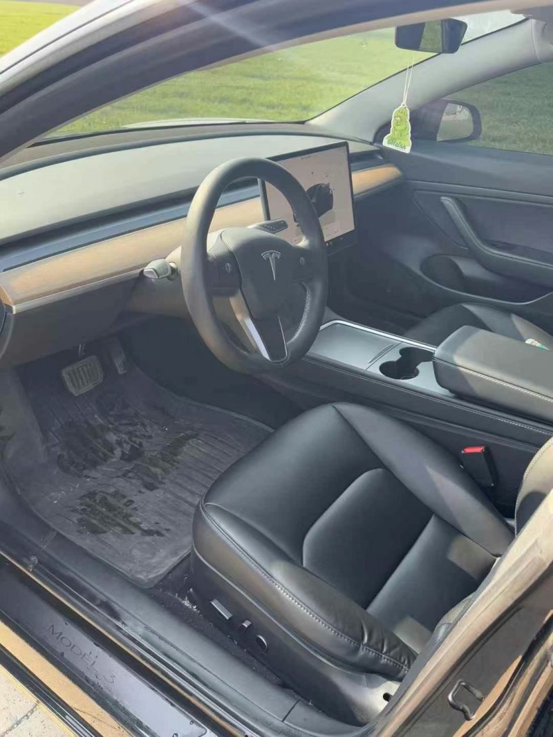 東營22年特斯拉MODEL 35