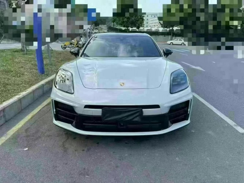 广州24年保时捷帕拉梅拉1