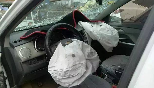 如何快速判斷氣囊是否爆過？