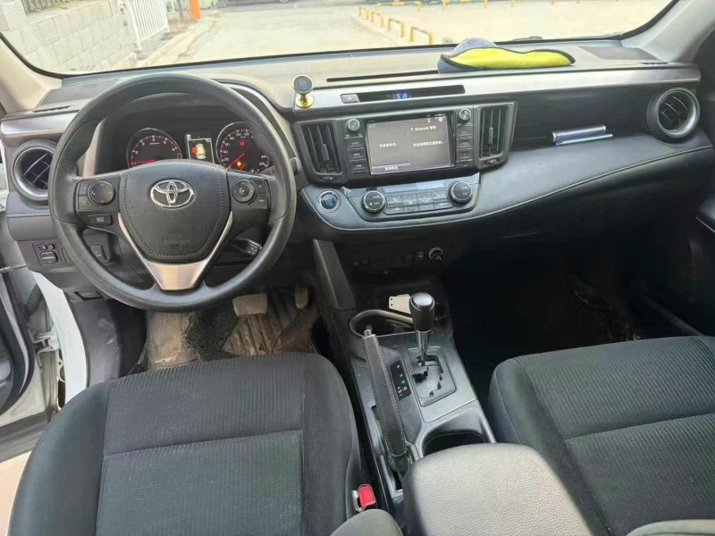 平頂山19年豐田RAV4榮放2
