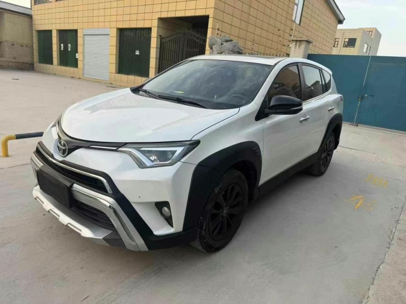 平頂山19年豐田RAV4榮放7