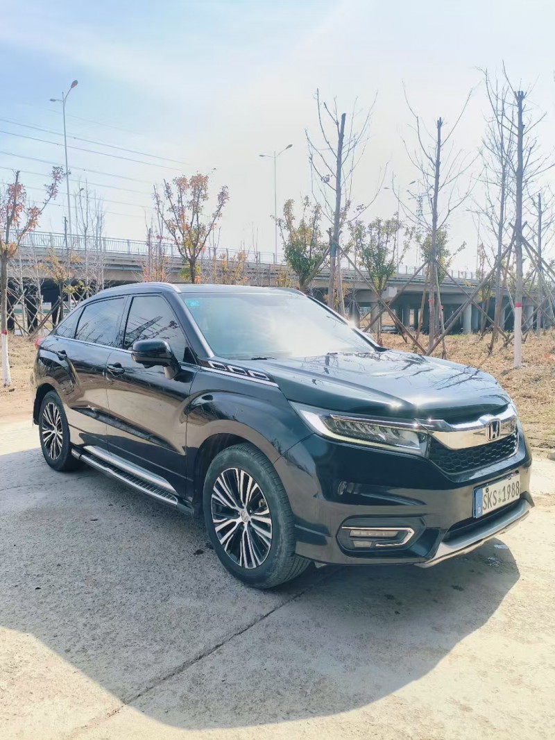 青岛18年本田冠道2