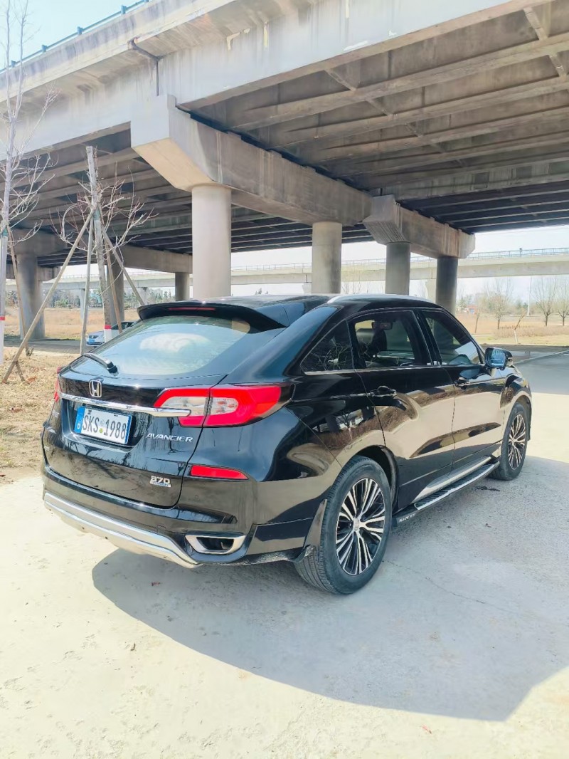 青岛18年本田冠道8