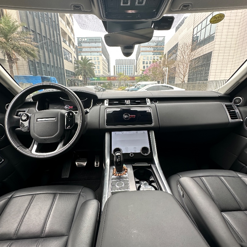 广州21年路虎揽胜运动6