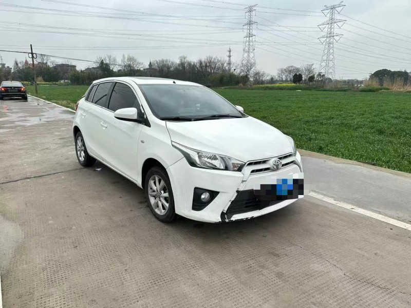 嘉興14年豐田YARiS L 致炫3