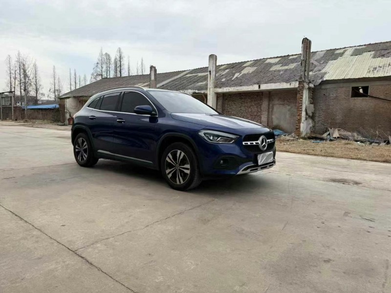 徐州21年奔驰GLA3