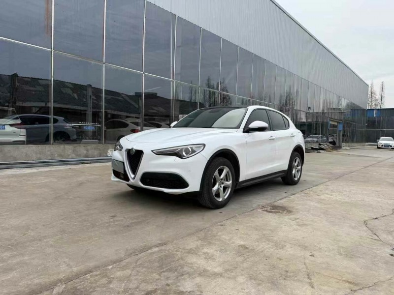 徐州19年阿尔法·罗密欧Stelvio2