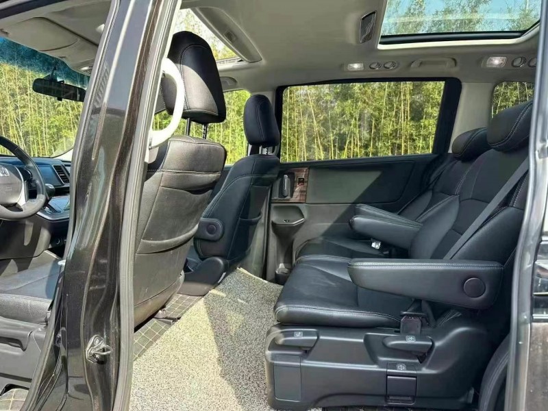 广州20年本田艾力绅6