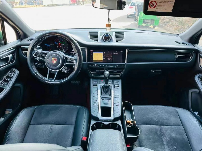 东营19年保时捷Macan3