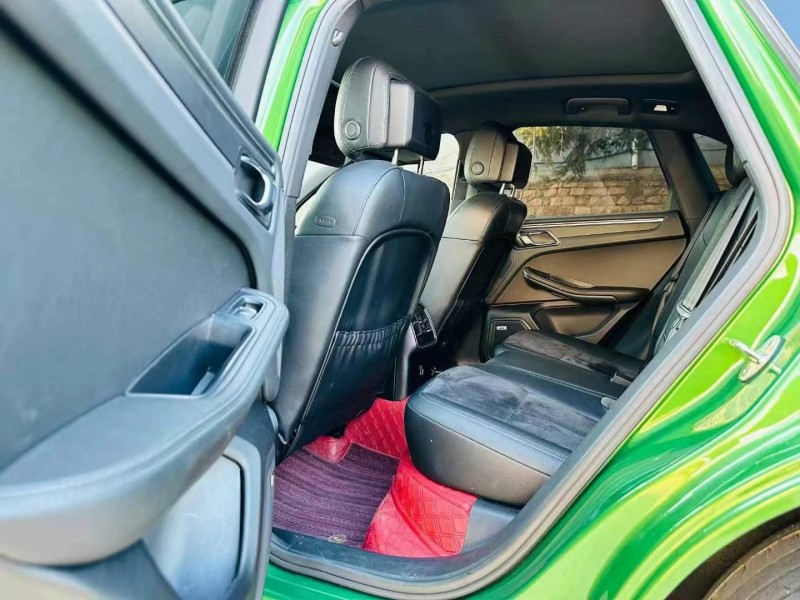 东营19年保时捷Macan6