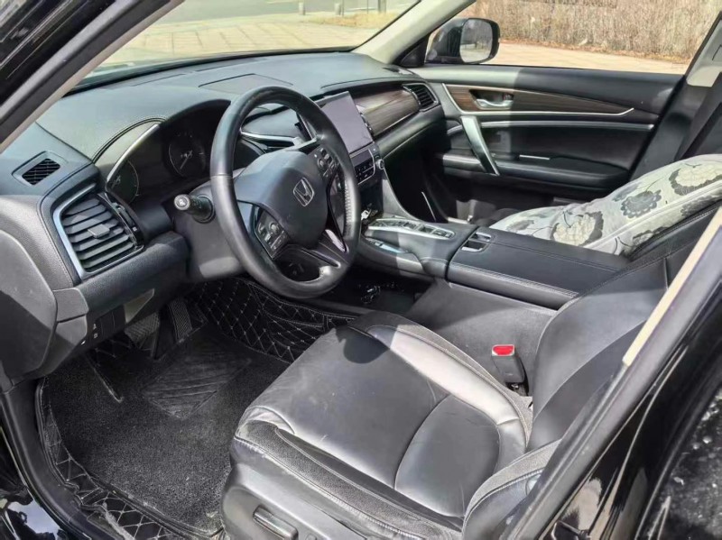 青岛18年本田冠道4