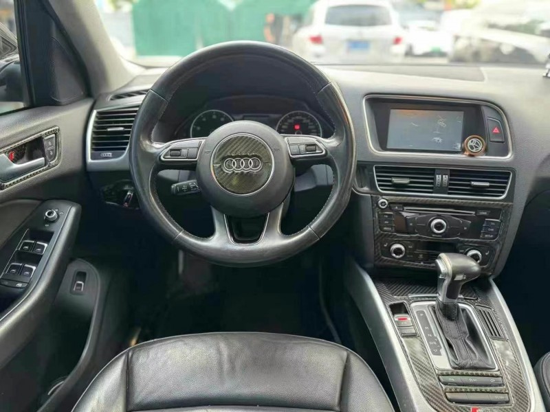 广州15年奥迪Q56