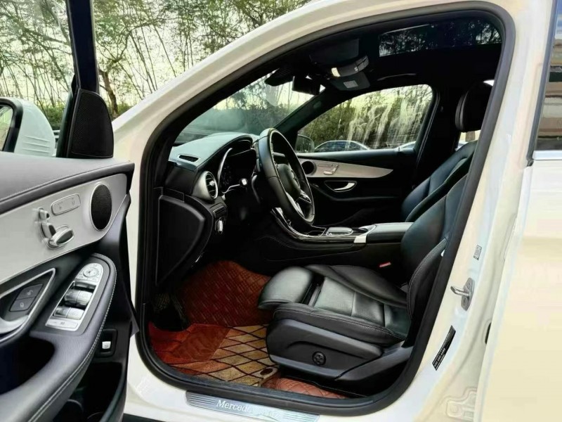 广州22年奔驰GLC4