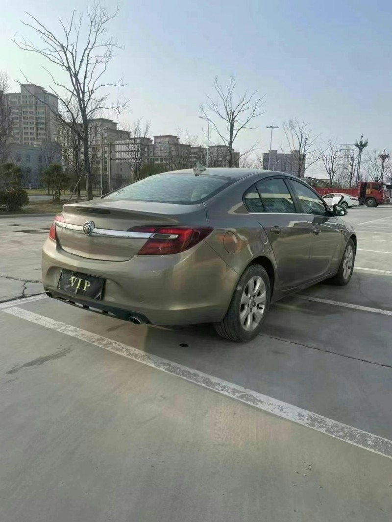 徐州15年别克君威5