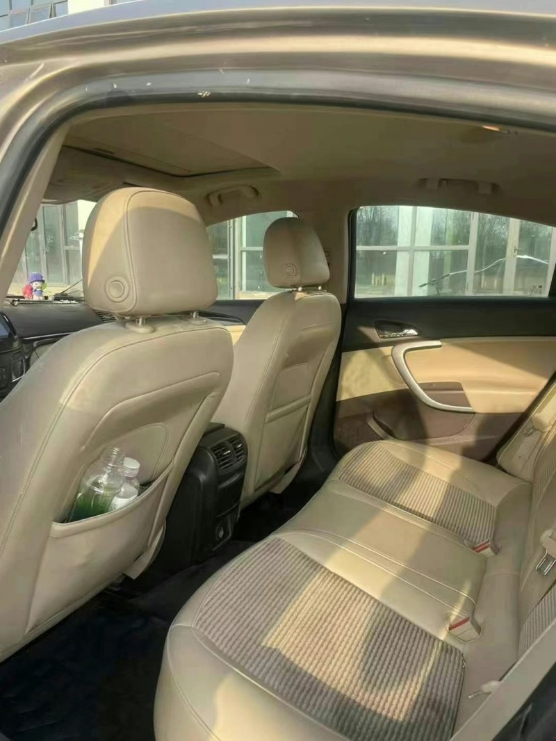 徐州15年别克君威7